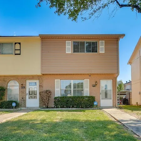 Bossier City Townhome With Patio And Outdoor Dining!